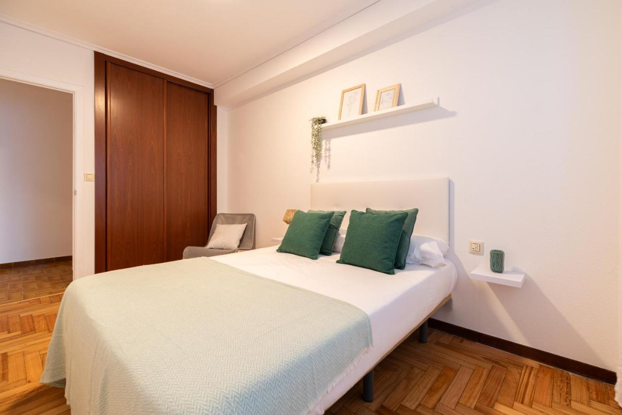 Amplia Vivienda Con Garaje Apartamento Vigo Exterior foto