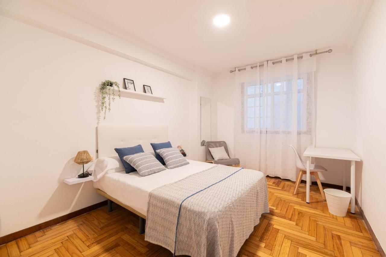 Amplia Vivienda Con Garaje Apartamento Vigo Exterior foto