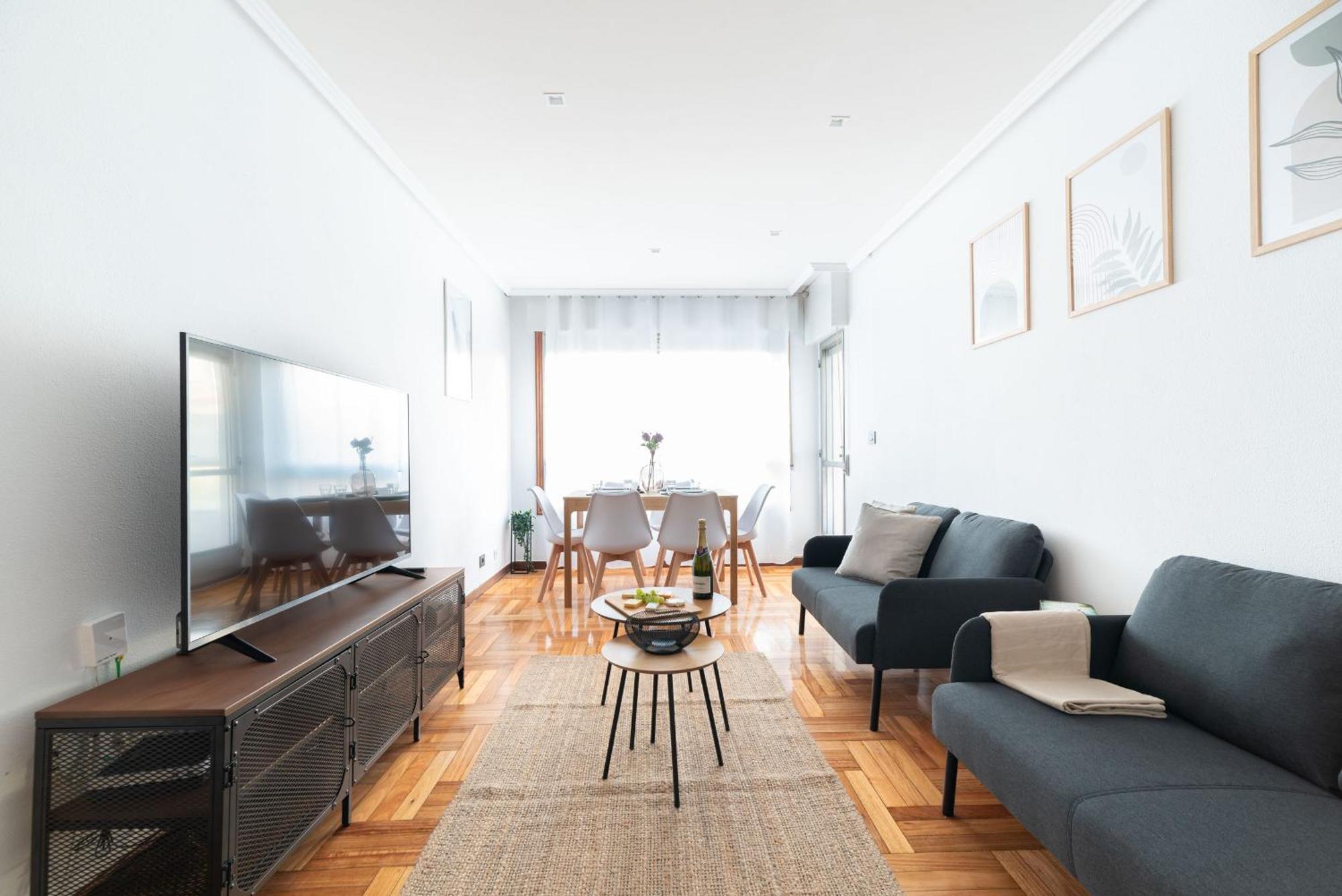 Amplia Vivienda Con Garaje Apartamento Vigo Exterior foto